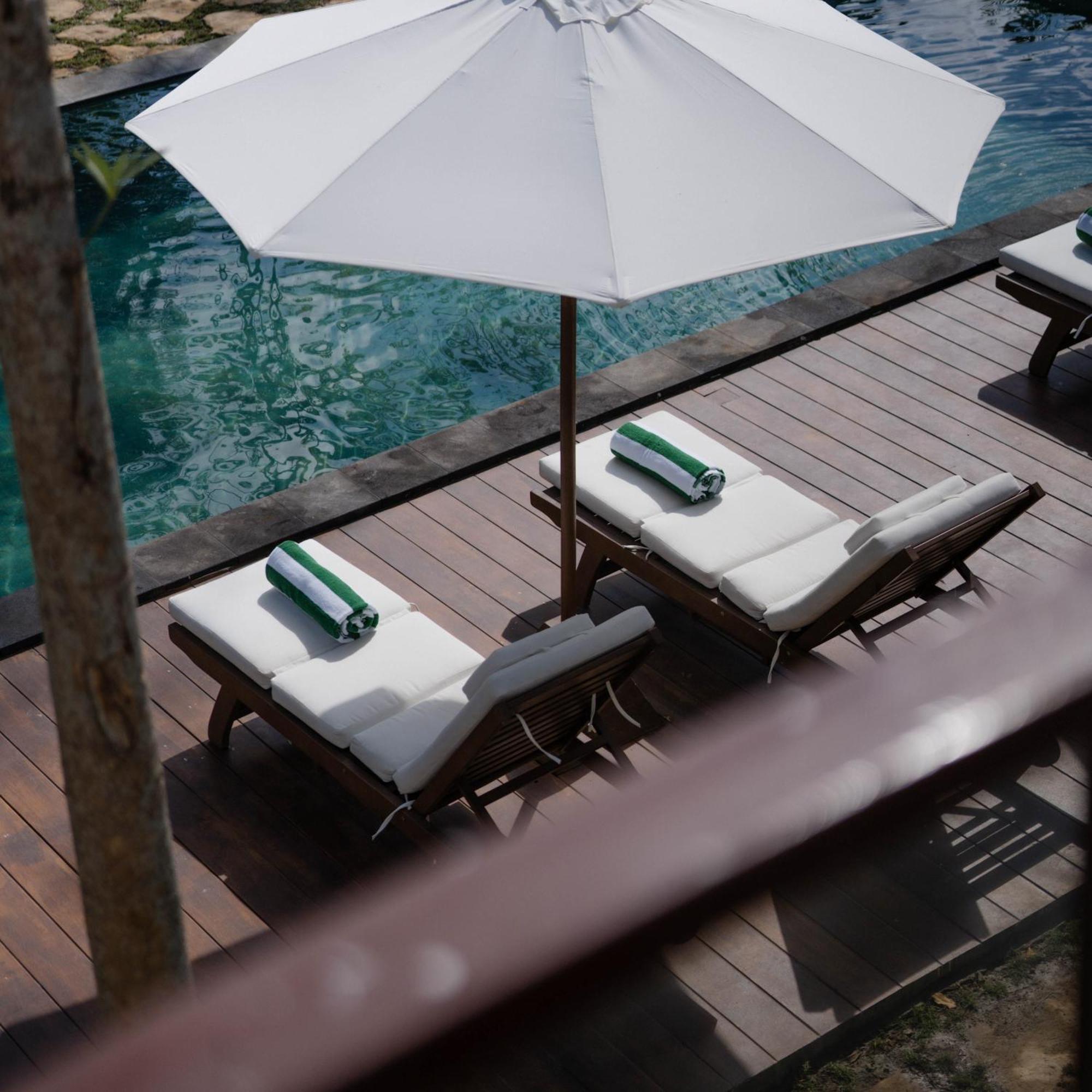 Hotel Tika Lombok Kuta  Esterno foto
